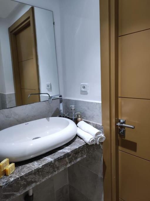 마라케시 Plein Centre Marrakech, Grand Balcon Filant 아파트 외부 사진